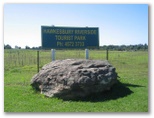 wjIQizlvLl - Pitt Town: Hawkesbury Riverside Tourist Park welcome sign