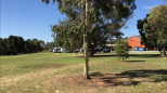Hilltop Golf and Country Club - Tatura: Overview of the golf course caravan park