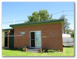 Craigs Caravan Park - Tenterfield: Cottage accommodation ideal for families, couples and singles