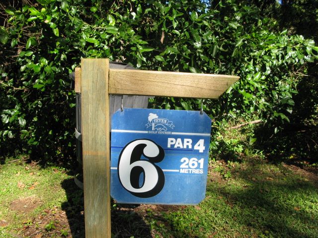Teven Golf Course - Teven: Teven Golf Course Hole 6: Par 4, 261 metres.
