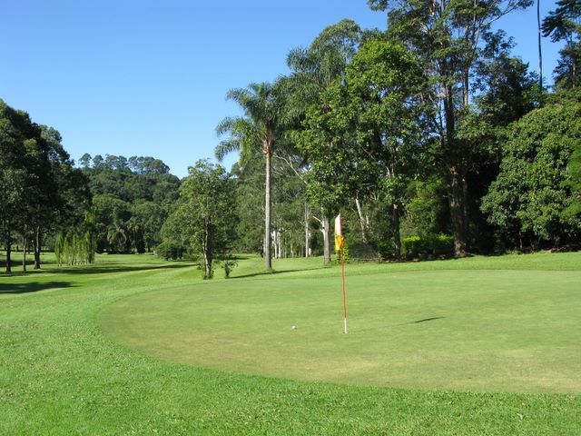 Teven Golf Course - Teven: Green on Hole 8.