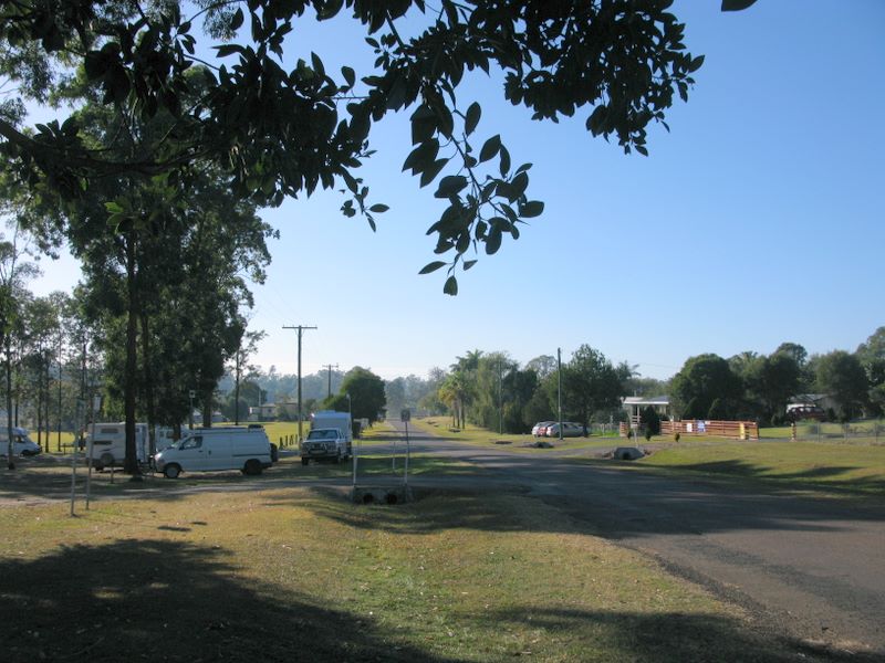 Tiaro Memorial Park - Tiaro: The access to Tiaro free camping is via Inman Street