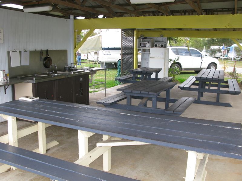 Tin Can Bay Tourist Park - Tin Can Bay: Interior of camp kitchen