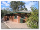 Tocumwal Tourist Park - Tocumwal: Amenities block and laundry