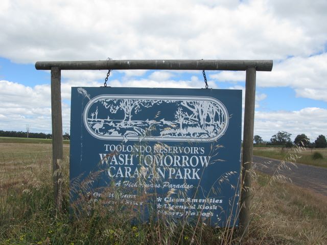 Wash Tomorrow Caravan Park - Toolondo: Wash Tomorrow Caravan Park welcome sign