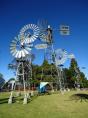 BIG4 Toowoomba Garden City Holiday Park - Toowoomba: Windmill display outside cob &co museum. Well worth going to!