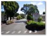 Motor Village Caravan Park - Toowoomba: Secure entrance