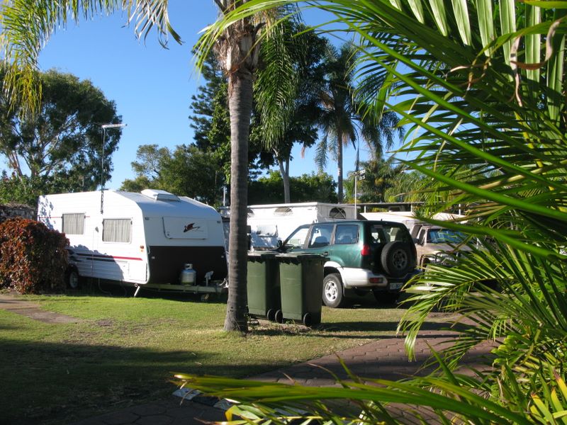 Shelly Beach Caravan Park - Torquay: Powered sites for caravans