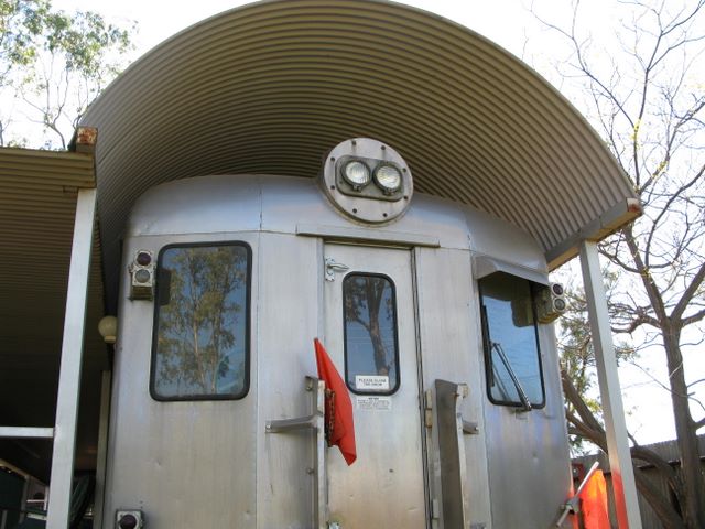 Tandara Caravan & Tourist Park - Trangie: Bunkhouse accommodation available in this Sydney Electric train