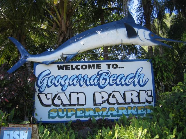 Googarra Beach Caravan Park - Tully Heads: Googarra Beach Van Park welcome sign