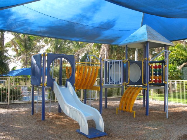 Ulladulla Headland Tourist Park - Ulladulla: Playground for children.