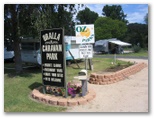 Uralla Caravan Park - Uralla: Uralla Caravan Park welcome sign