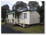 Country Road Caravan Park - Uralla: Cottage accommodation, ideal for families, couples and singles