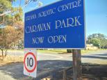 Urana Caravan Park & Aquatic Centre - Urana: Welcome sign