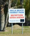 Valla Beach Tourist Park - Valla Beach: Welcome sign.