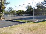 Valla Beach Tourist Park - Valla Beach: Tennis court.