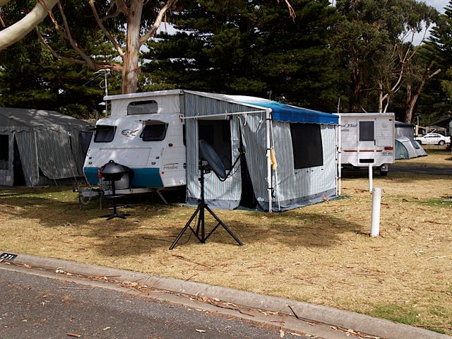Victor Harbor Beachfront Holiday Park - Russell Barter 2009 - Victor Harbor: Powered sites for caravans