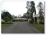 Honeysuckle Caravan Village - Violet Town: Entrance to the Caravan Park