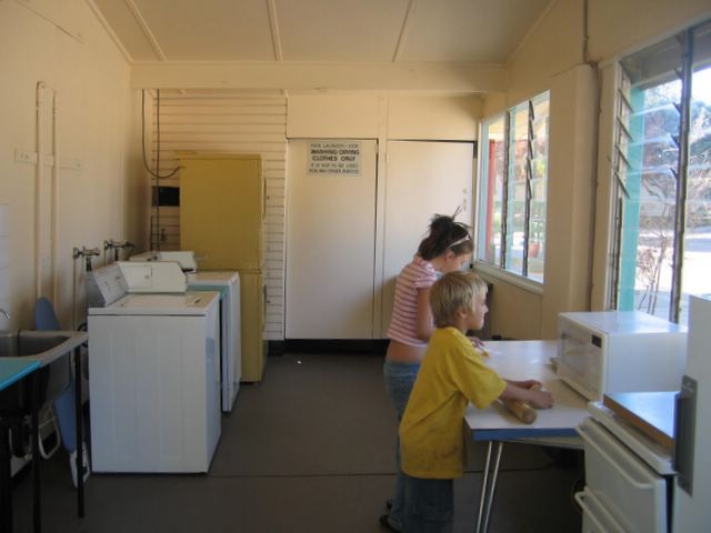 Airport Tourist Park - Wagga Wagga: Laundry facilities