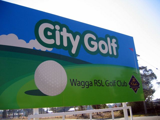 Wagga Wagga RSL Golf Course - Wagga Wagga: Wagga RSL Golf Club welcome sign