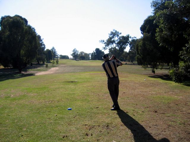 Wagga Wagga RSL Golf Course - Wagga Wagga: Fairway view Hole 2