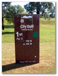 Wagga Wagga RSL Golf Course - Wagga Wagga: Wagga RSL Golf Club Hole 1, Par 5 548 metres