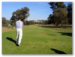 Wagga Wagga RSL Golf Course - Wagga Wagga: Fairway view Hole 3