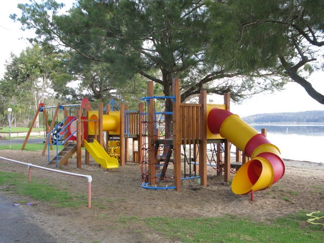Ocean Lake Caravan Park - Wallaga Lake: Playground for children.
