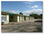 BIG4 Wangaratta North Cedars Holiday Park - Wangaratta: Motel style accommodation