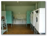 Painters Island Caravan Park - Wangaratta: Laundry