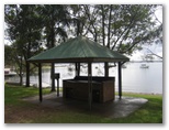 Historical photos of Wangi Point Lakeside Holiday Park 2006 - Wangi Wangi: BBQ area
