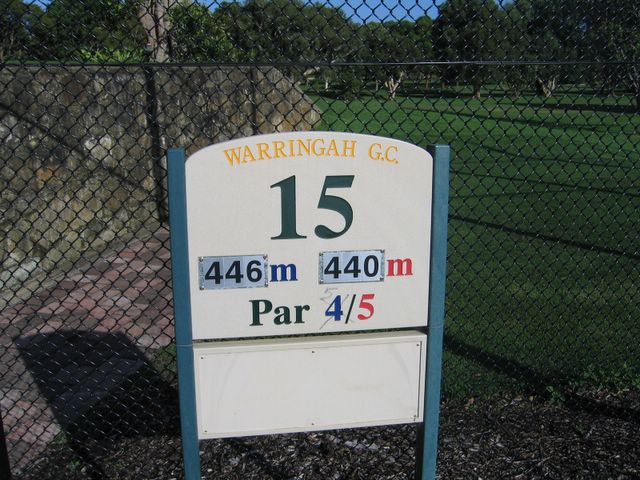 Warringah Golf Course - North Manly Sydney: Hole 15 - Par 4, 446 meters