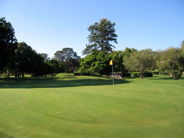 Warringah Golf Course - North Manly Sydney: Green on Hole 16