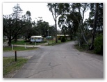 Wedderburn Pioneer Caravan Park - Wedderburn: Good paved roads throughout the park