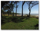 Weipa Camping Ground and Caravan Park - Weipa: Absolute beachfront