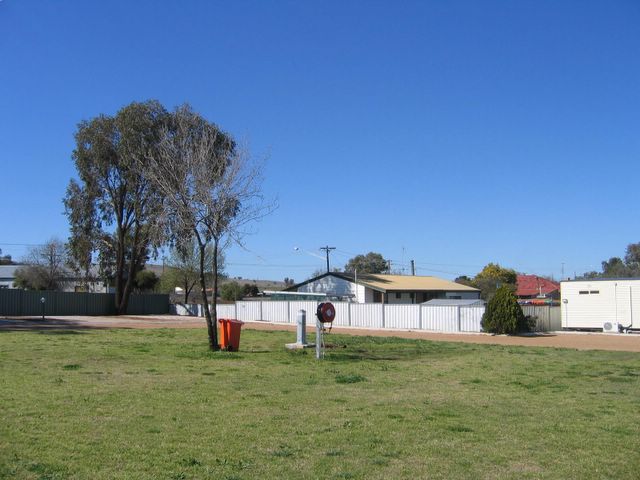 Wellington Valley Caravan Park - Wellington: Area for tents and camping