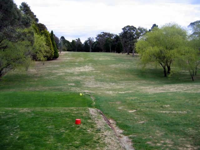 Wentworth Falls Country Club - Wentworth Falls: Fairway view Hole 8 taken from ladies tee