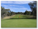 Wentworth Falls Country Club - Wentworth Falls: Green on Hole 3 looking back along fairway