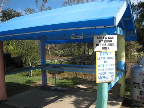 Conway Beach Tourist Park Whitsunday - Conway Beach: Fish cleaning area