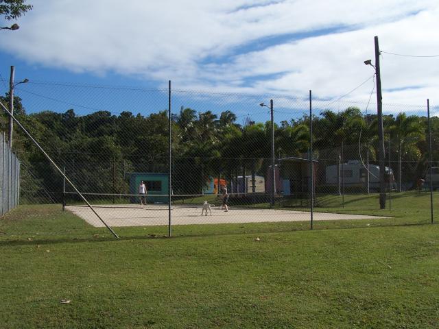 Conway Beach Tourist Park Whitsunday - Conway Beach: Tennis Court for your use