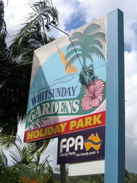 Whitsunday Gardens Holiday Park - Airlie Beach: Whitsunday Gardens welcome sign