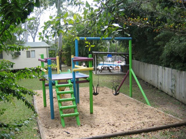 Whitsunday Gardens Holiday Park - Airlie Beach: Playground for children