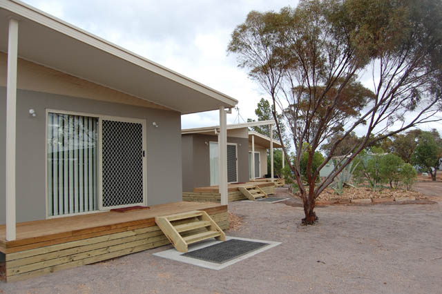 Whyalla Caravan Park - Whyalla: Superior two bedroom cabins