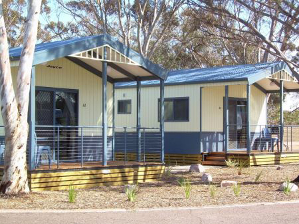 Discovery Holiday Parks Whyalla Foreshore - Whyalla: Superior Seaview Cabin