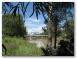 Victory Park Caravan Park - Wilcannia: The Darling River is adjacent to the park.