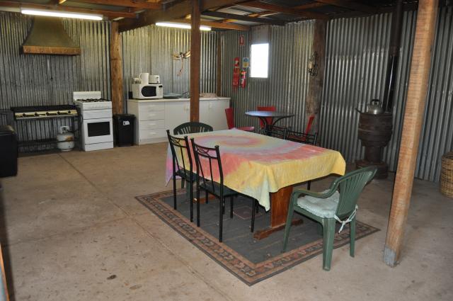 Stony Creek Bush Camp & Caravan Park - Wilmington: Camp kitchen