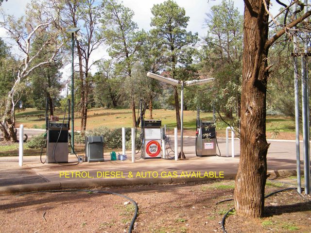 Wilpena Pound Camping and Caravan Park - Wilpena Pound: Petrol, Diesel and auto gas available