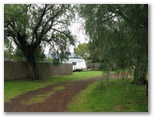 Winchelsea Caravan Park - Winchelsea: Gravel roads within the park