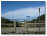Bulli Beach Tourist Park - Bulli: Beach access