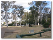 Dingo Creek Bicentennial Park - Wondai: Parking area